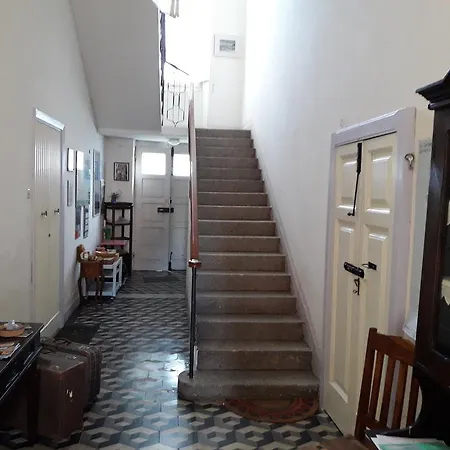 Central Apartment *
